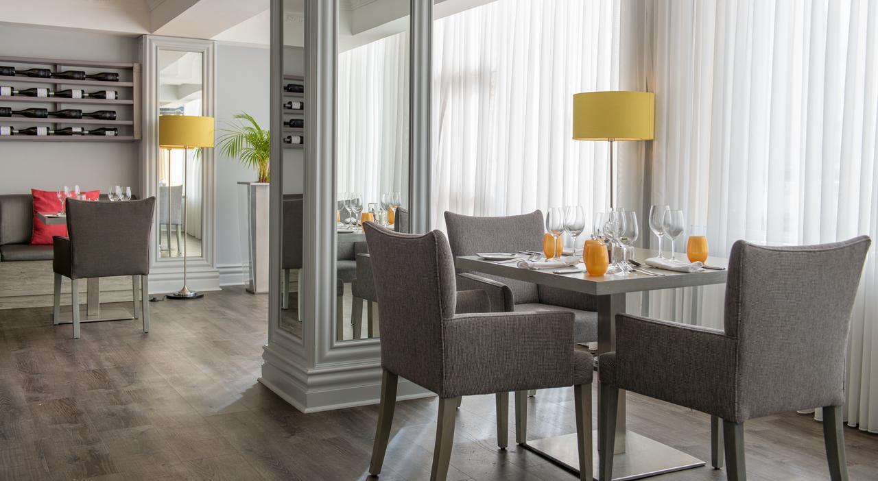 Hotel Le Vendome Cape Town Eksteriør bilde Restaurant